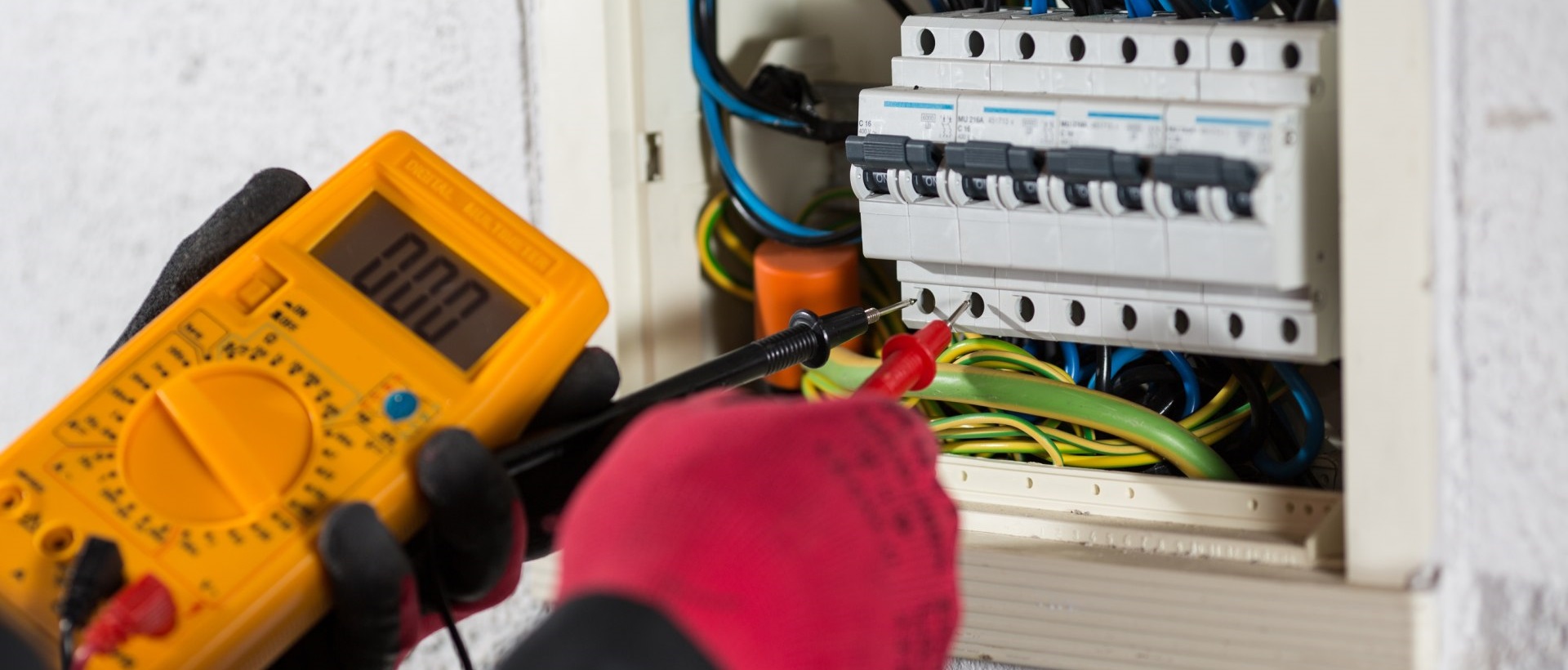 Electricians SE18