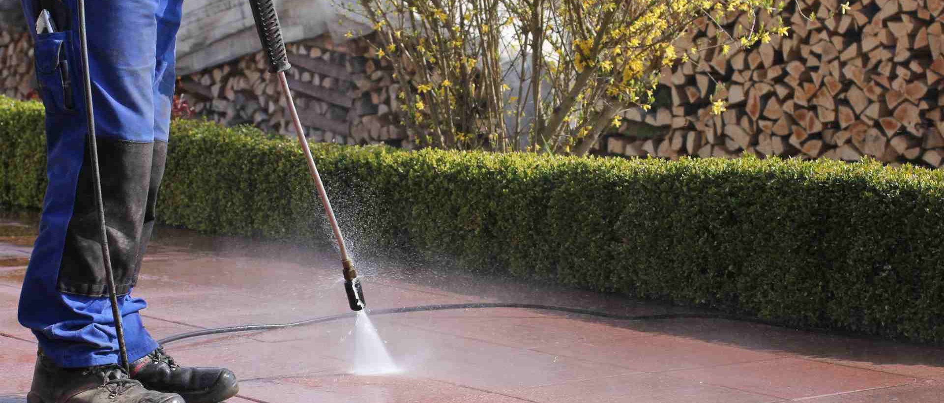 garden maintenance SE18